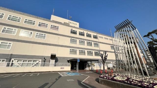 大阪市東淀川区役所：647m