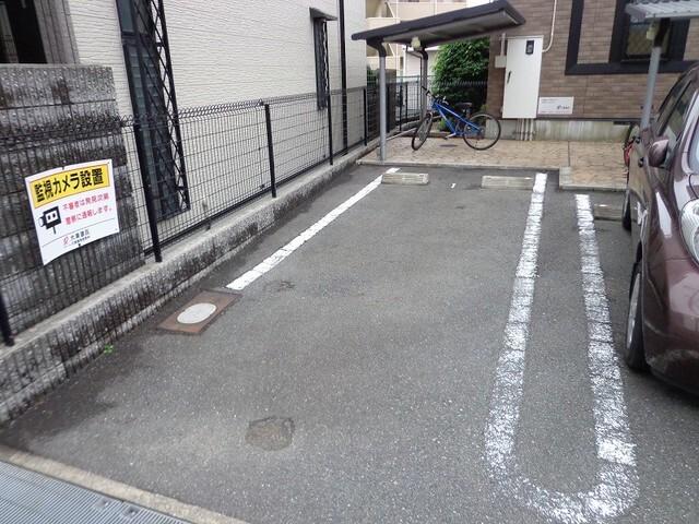 コンフォート大道（103） 駐車場