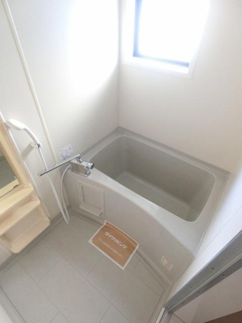 ファミール谷岡（201） 部屋画像