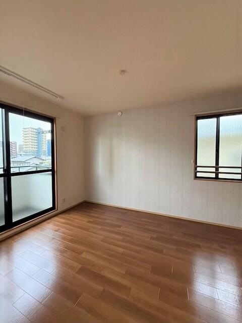 ドルフ南観音（302） 部屋画像