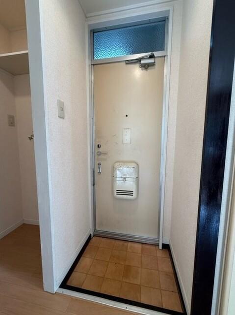 プレジール高広（102） 玄関