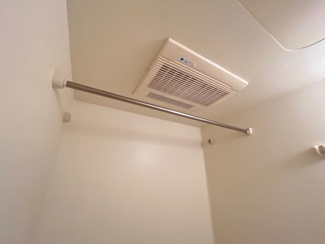 West Side Court 部屋画像