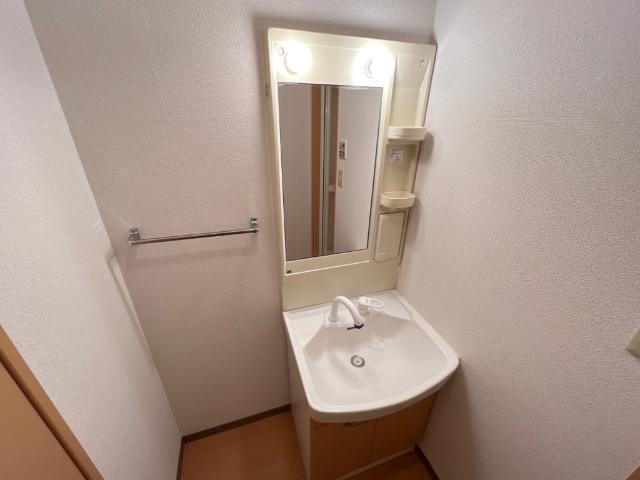 West Side Court 部屋画像