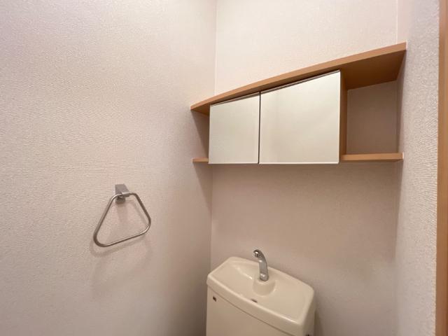West Side Court 部屋画像