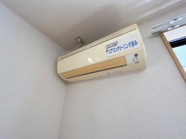 West Side Court 部屋画像