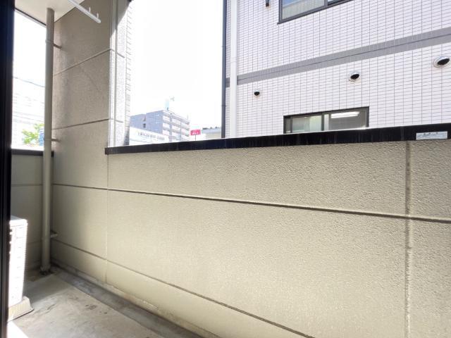West Side Court 部屋画像