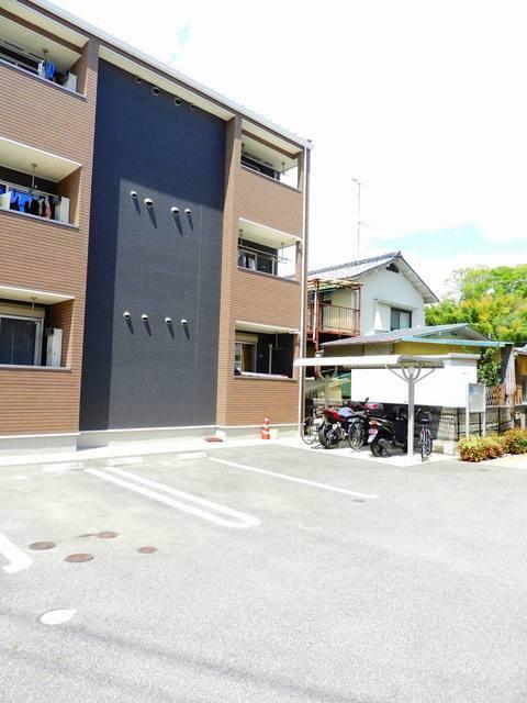グラシオッソーレ　Ⅱ（103） 駐車場