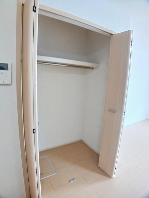 アルバーダＢ（102） 収納