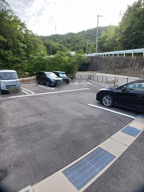 レジデンス　セレノ（203） 駐車場