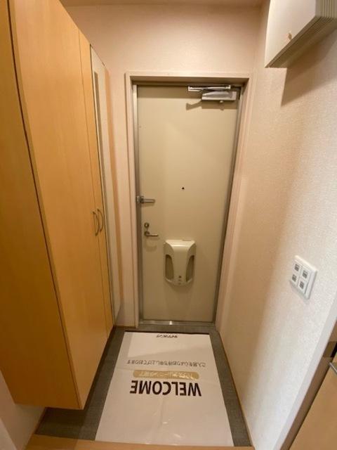 ロワジール（210） 玄関