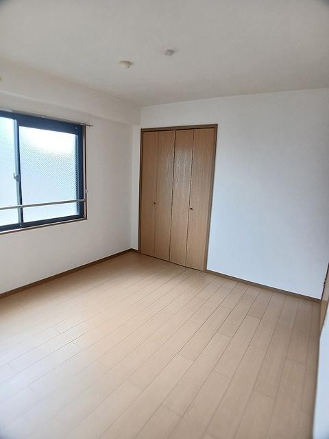 ピアシェ−レ山崎（503） 室内