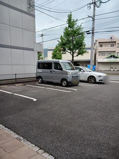 ジェントリー山本（302） 駐車場