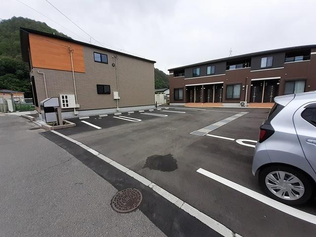 Ｏｆｆｉｎｇ　Ⅱ（101） 駐車場