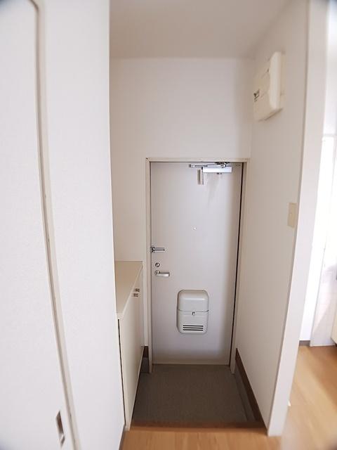 ニューシティ西川（102） 玄関