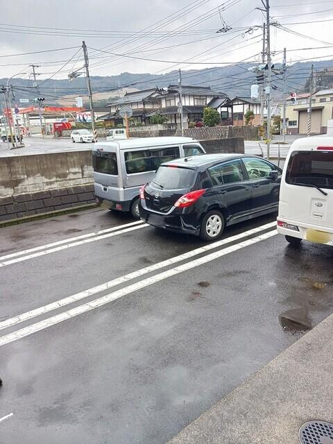 Ｊｅｌｌｙビ−ンズ（103） 駐車場