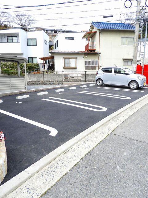 ＭーフローレンスⅦ（201） 駐車場