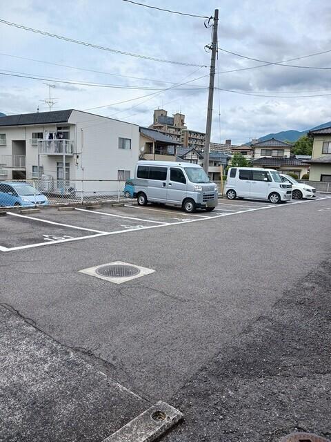 エルディム落合南Ａ（202） 駐車場
