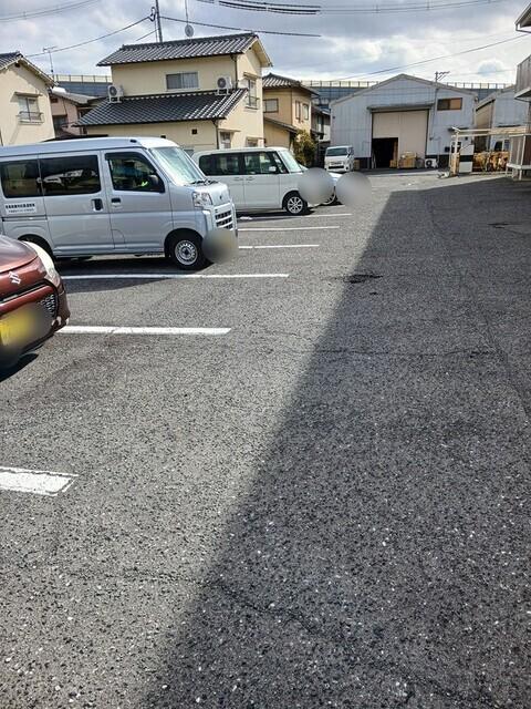 ニューシティ松田（202） 駐車場
