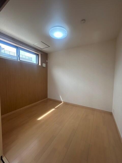 ＵＭＷＥＬＴ　ＢＩＬＤ　ＤＲＥＩ（303） 部屋画像