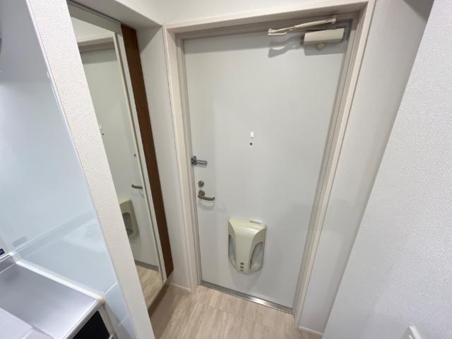 Bailey舟入本町 玄関