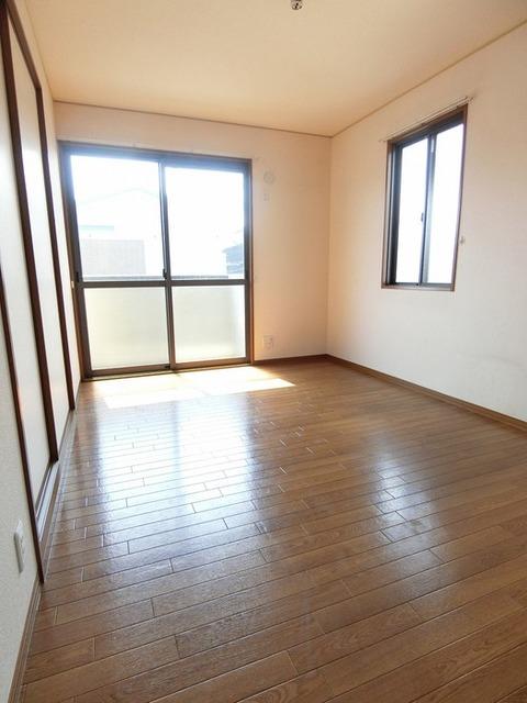 ルミエール川内（202） 部屋画像