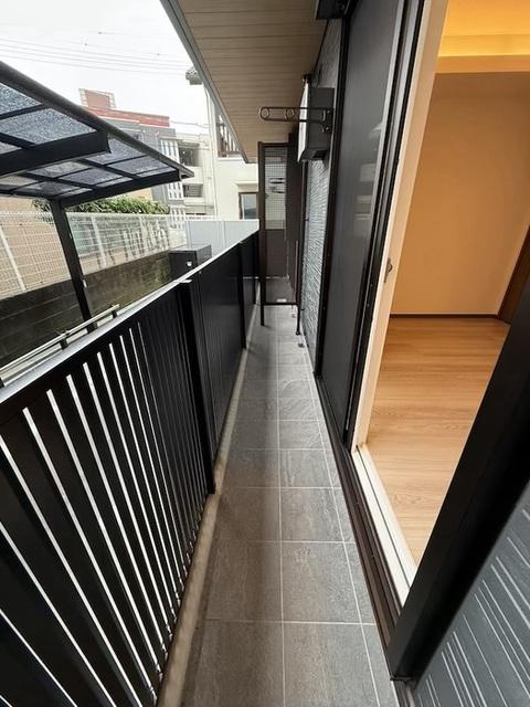 Ｄ−ＲＯＯＭ庚午中（103） バルコニー
