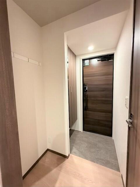 Ｄ−ＲＯＯＭ庚午中（204） 玄関