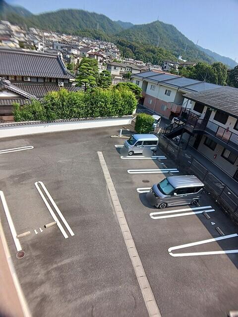 ラ．コスモス（303） 駐車場
