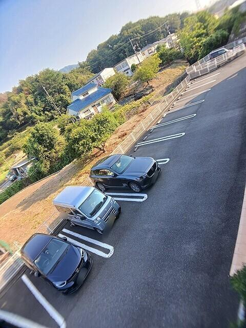 フィオーレＡ（205） 駐車場