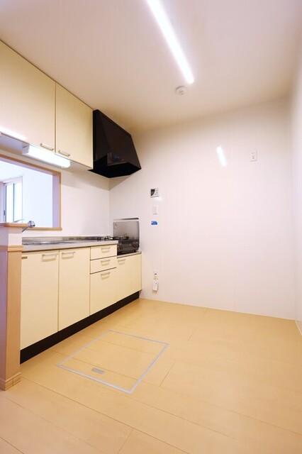 リビングタウン山本　B棟（102） 部屋画像