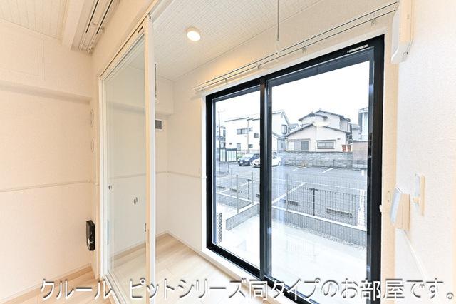 グロリオサ川根（102） 室内