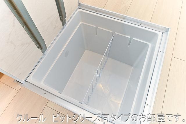 グロリオサ川根（101） 収納