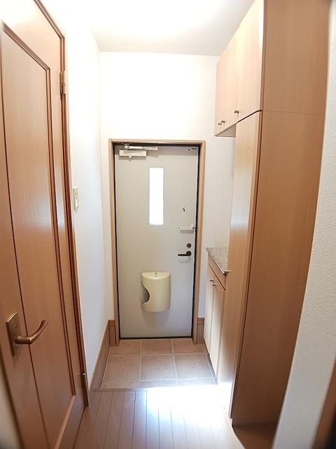 ペルル（103） 玄関
