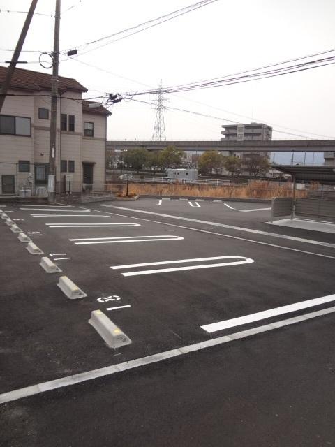 クレストコートⅠ（102） 駐車場