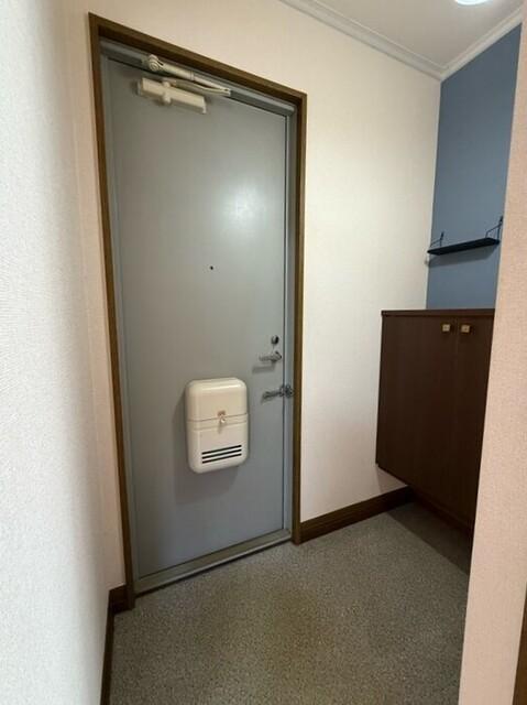 ゼフィランテス　A棟（101） 玄関