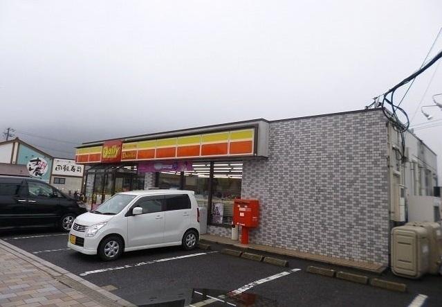 デイリーヤマザキ：50m