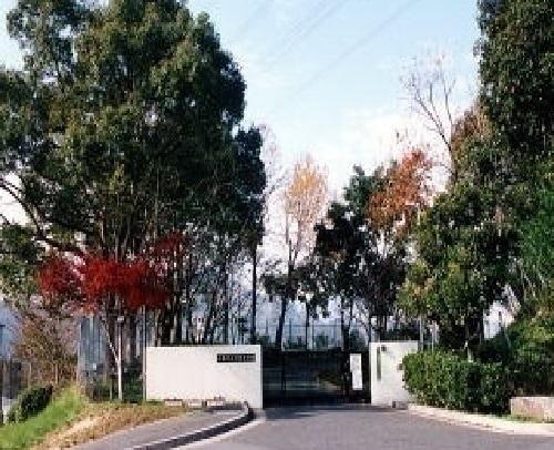 戸坂中学校：1800m