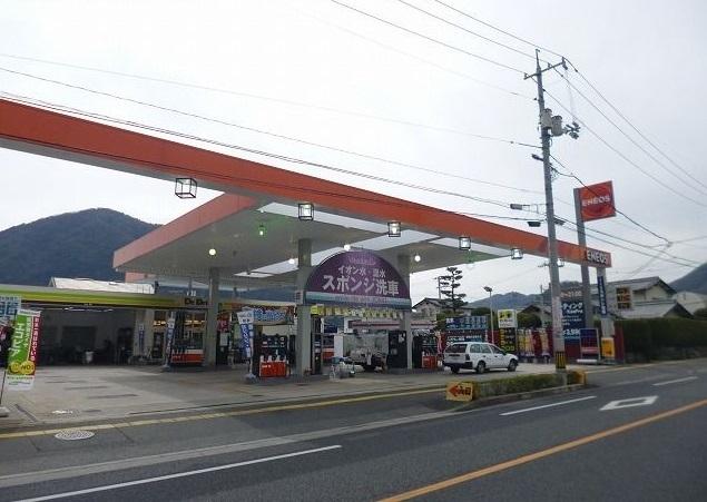 エネオス：750m