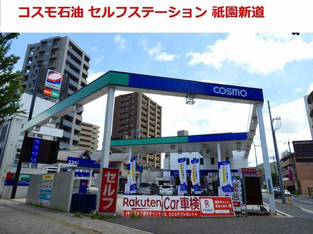 ガソリンスタンド：900m