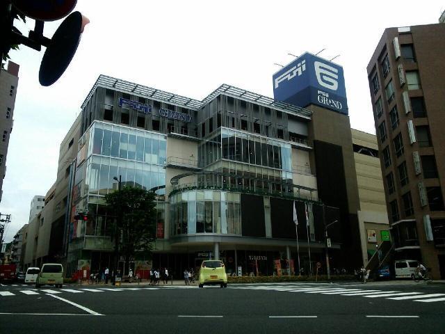 フジグラン広島（複合モール）：550m