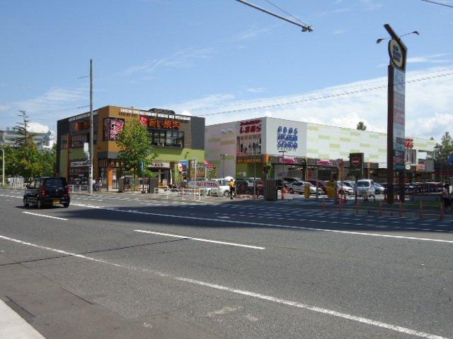 アルク東千田店（スーパー）：860m