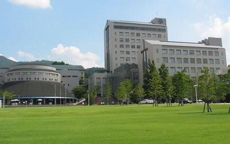 安田女子大学：1600m