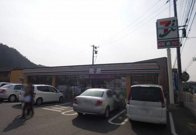 セブンイレブン：240m
