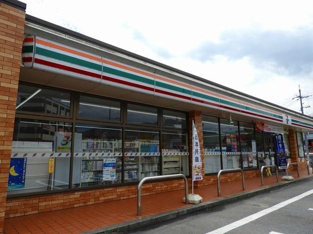 セブンイレブン：1200m