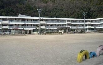 広島市立上温品小学校：650m