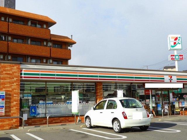 セブンイレブン：400m