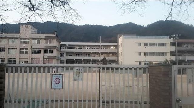 広島市立亀山小学校：500m