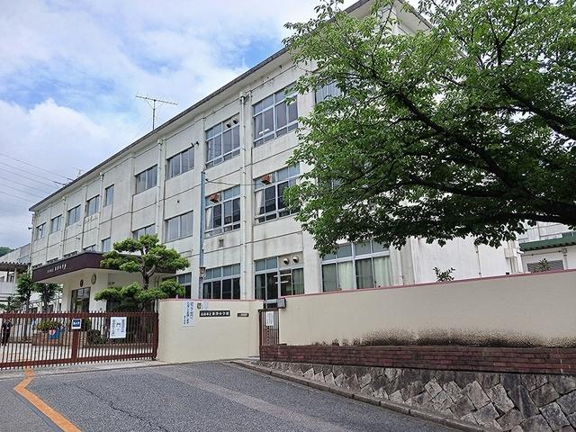 広島市立東浄小学校：240m