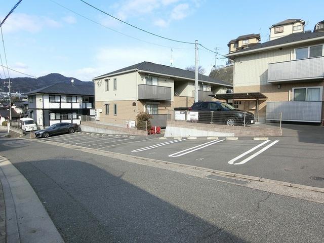 ヴィラコートⅡ（102） 駐車場