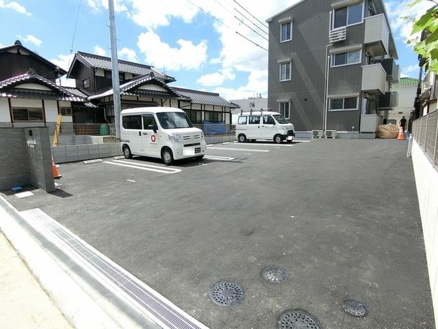 カーサ ヒサカ（301） 駐車場